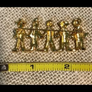 Gold plated brooch, 2 inches